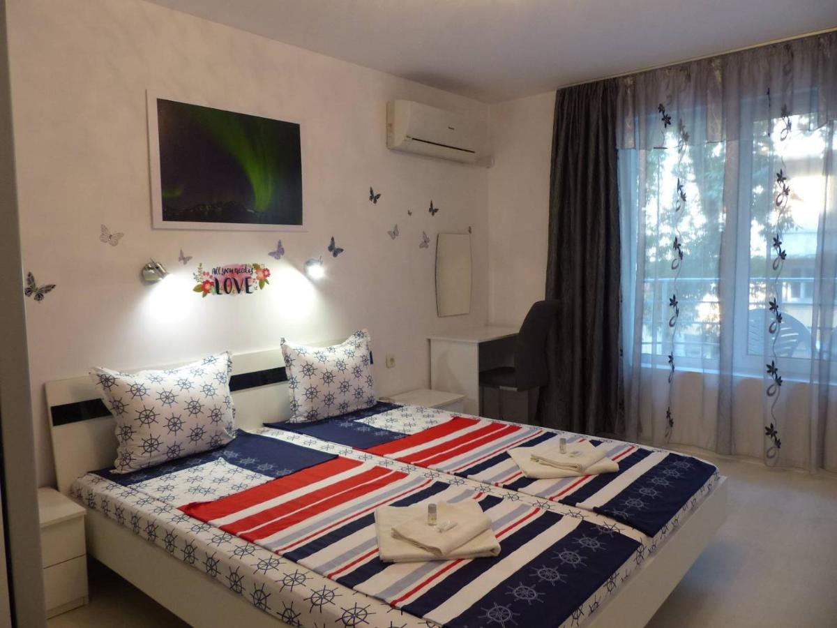 Apartament Holiday Burgas ภายนอก รูปภาพ