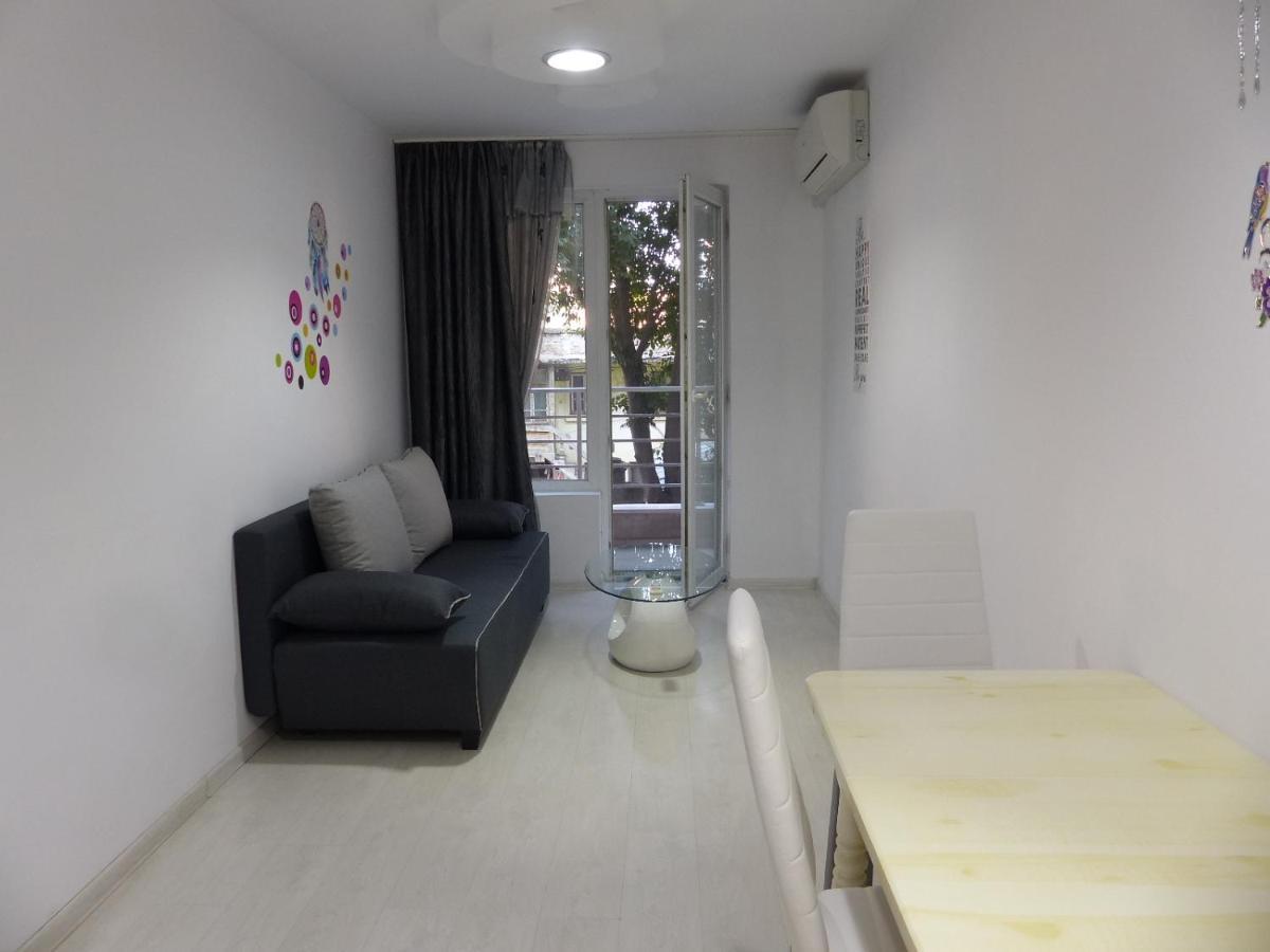 Apartament Holiday Burgas ภายนอก รูปภาพ